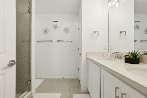 Townhouse in Davenport, Florida 3 bedrooms, 153.57 sq.m. № 1644430 - photo 28