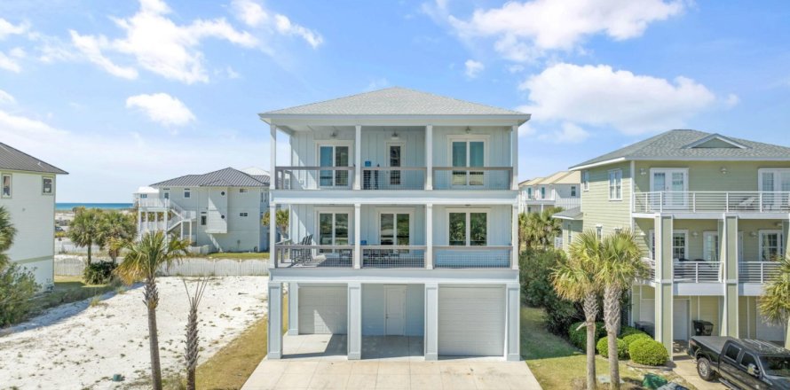 Casa en Pensacola Beach, Florida 8 dormitorios, 366.96 m2 № 560093