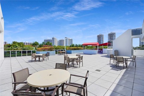 Снять в аренду кондоминиум в Авентура, Флорида 2 спальни, 106.09м2, № 2046079 - фото 27