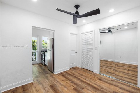 Condo in Miami Beach, Florida, 1 bedroom  № 1691407 - photo 2