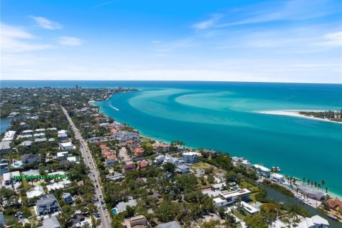 Villa ou maison à louer à Sarasota, Floride: 4 chambres, 231.98 m2 № 2150932 - photo 14