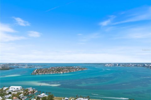 Villa ou maison à louer à Sarasota, Floride: 4 chambres, 231.98 m2 № 2150932 - photo 8