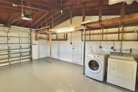 Снять в аренду виллу или дом в Мирамар, Флорида 3 спальни, 127.28м2, № 1989534 - фото 23