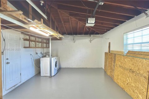 Снять в аренду виллу или дом в Мирамар, Флорида 3 спальни, 127.28м2, № 1989534 - фото 22