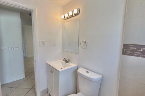 Снять в аренду виллу или дом в Мирамар, Флорида 3 спальни, 127.28м2, № 1989534 - фото 19