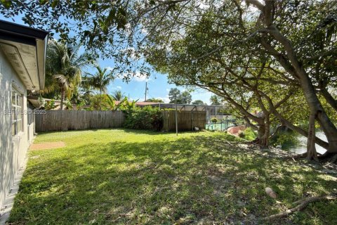 Снять в аренду виллу или дом в Мирамар, Флорида 3 спальни, 127.28м2, № 1989534 - фото 30