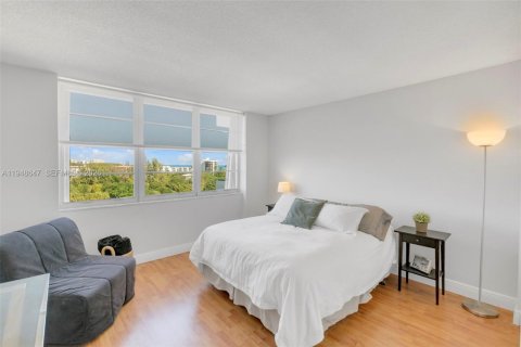 Купить кондоминиум в Бока-Ратон, Флорида 2 спальни, 100.15м2, № 2005480 - фото 29