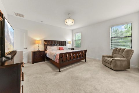 House in Lake Worth, Florida 4 bedrooms, 211.54 sq.m. № 2246663 - photo 13