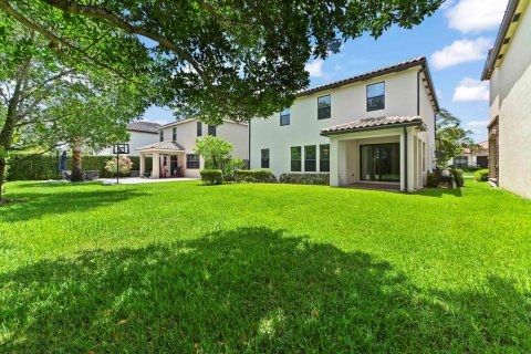House in Lake Worth, Florida 4 bedrooms, 211.54 sq.m. № 2246663 - photo 25