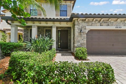 House in Lake Worth, Florida 4 bedrooms, 211.54 sq.m. № 2246663 - photo 4