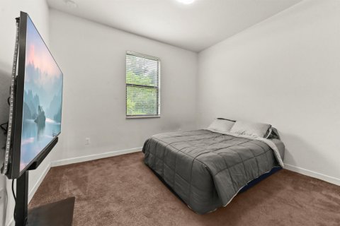 House in Lake Worth, Florida 4 bedrooms, 211.54 sq.m. № 2246663 - photo 17