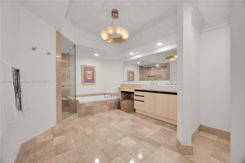Condo in Coral Gables, Florida, 3 bedrooms  № 1968028 - photo 18