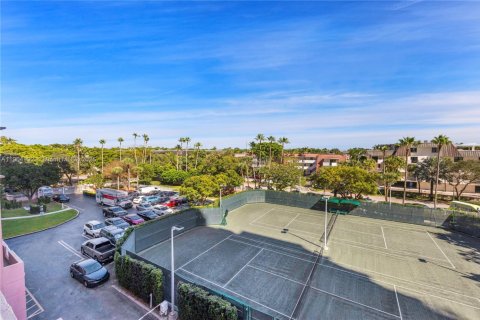 Condo in Coral Gables, Florida, 3 bedrooms  № 1968028 - photo 30