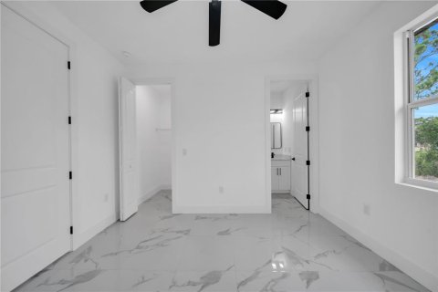 Casa en venta en Lehigh Acres, Florida, 3 dormitorios, 154.78 m2 № 1849766 - foto 7