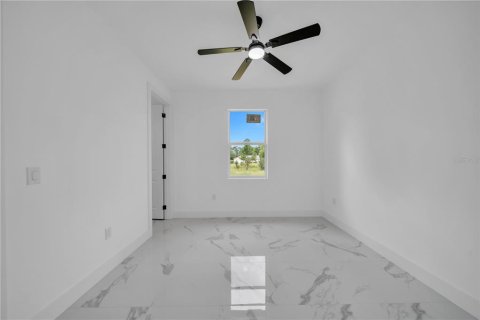 Casa en venta en Lehigh Acres, Florida, 3 dormitorios, 154.78 m2 № 1849766 - foto 10