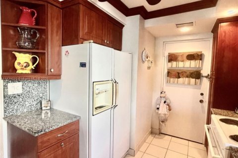 Condo in Pompano Beach, Florida, 3 bedrooms  № 1828166 - photo 5