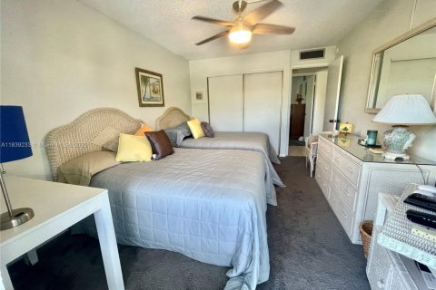Condo in Pompano Beach, Florida, 3 bedrooms  № 1828166 - photo 22