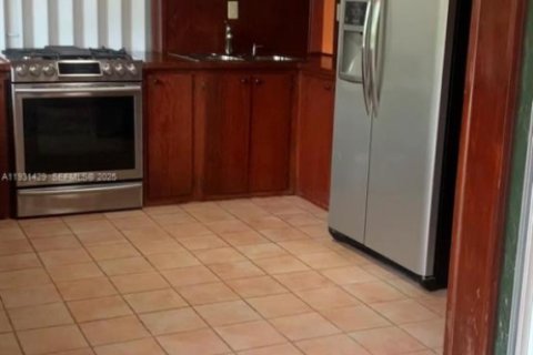 Купить виллу или дом в Майами, Флорида 4 спальни, 199м2, № 2034603 - фото 14