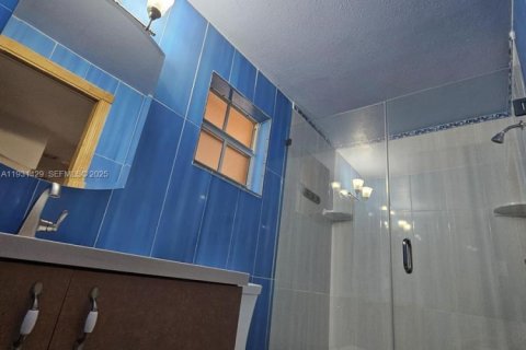 Купить виллу или дом в Майами, Флорида 4 спальни, 199м2, № 2034603 - фото 12