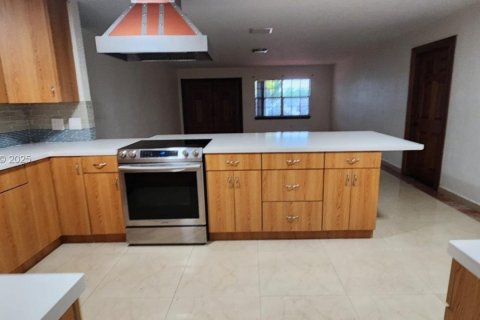 Купить виллу или дом в Майами, Флорида 4 спальни, 199м2, № 2034603 - фото 3