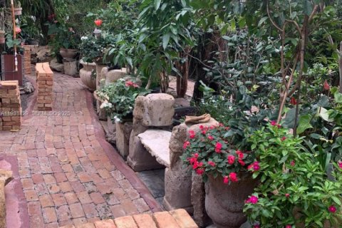 Купить виллу или дом в Майами, Флорида 4 спальни, 199м2, № 2034603 - фото 29