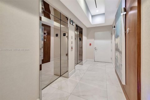 Condominio en venta en Fort Lauderdale, Florida, 2 dormitorios, 91.97 m2 № 2336650 - foto 7