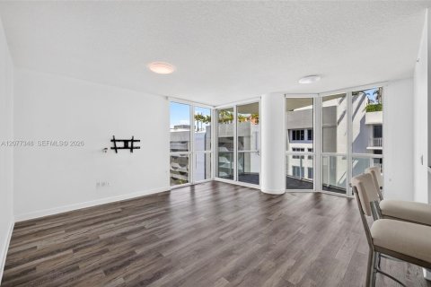 Condominio en venta en Fort Lauderdale, Florida, 2 dormitorios, 91.97 m2 № 2336650 - foto 15