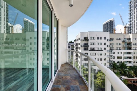 Condominio en venta en Fort Lauderdale, Florida, 2 dormitorios, 91.97 m2 № 2336650 - foto 25