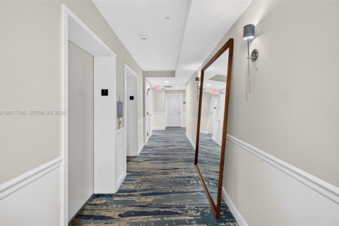 Condominio en venta en Fort Lauderdale, Florida, 2 dormitorios, 91.97 m2 № 2336650 - foto 8