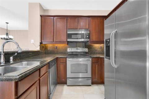 Townhouse in Homestead, Florida 3 bedrooms, 171.87 sq.m. № 2152779 - photo 14