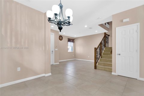 Townhouse in Homestead, Florida 3 bedrooms, 171.87 sq.m. № 2152779 - photo 5