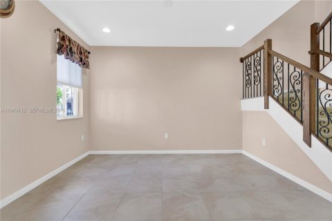 Townhouse in Homestead, Florida 3 bedrooms, 171.87 sq.m. № 2152779 - photo 6