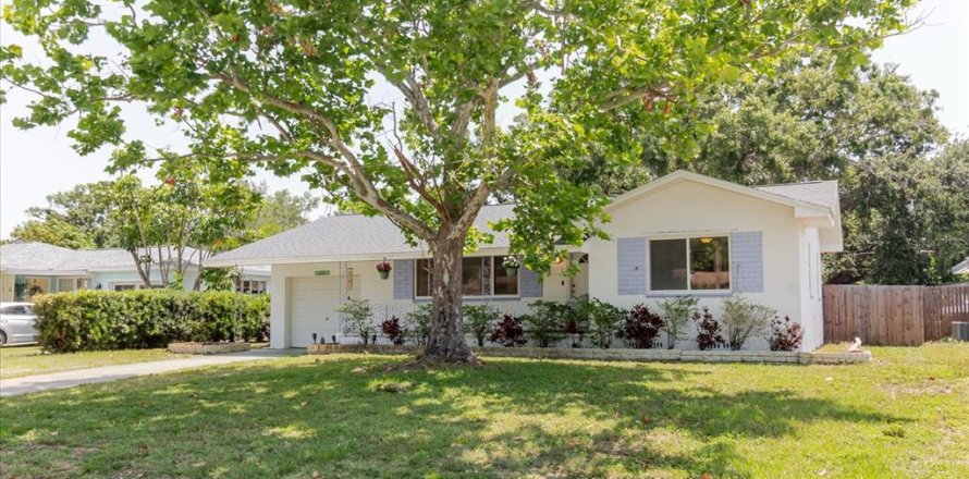 Casa en Clearwater, Florida 2 dormitorios, 106.56 m2 № 1737115