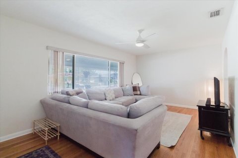 Casa en venta en Clearwater, Florida, 2 dormitorios, 106.56 m2 № 1737115 - foto 8