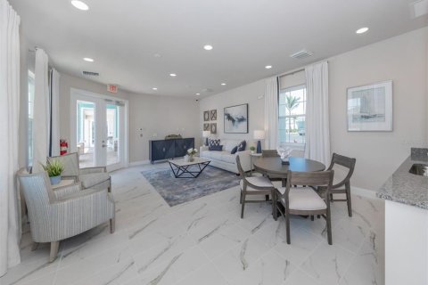 House in Venice, Florida 2 bedrooms, 138.98 sq.m. № 2418393 - photo 28