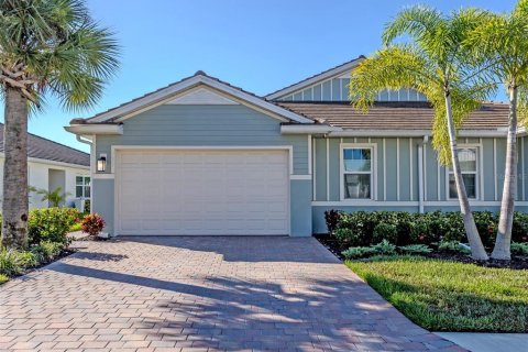 House in Venice, Florida 2 bedrooms, 138.98 sq.m. № 2418393