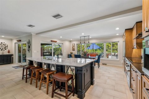 House in Safety Harbor, Florida 2 bedrooms, 156.91 sq.m. № 2200625 - photo 27