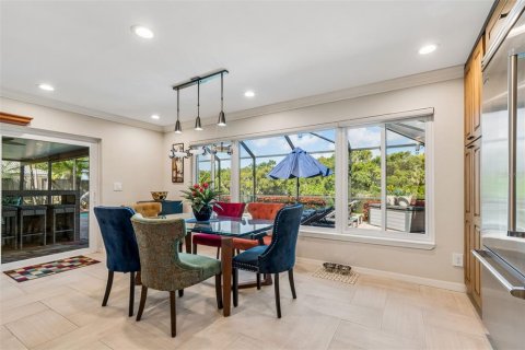 House in Safety Harbor, Florida 2 bedrooms, 156.91 sq.m. № 2200625 - photo 25