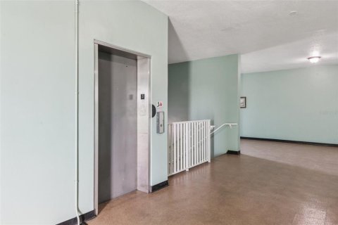 Copropriété à vendre à Clearwater, Floride: 1 chambre, 76.64 m2 № 2093008 - photo 15