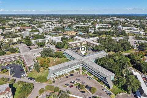 Copropriété à vendre à Clearwater, Floride: 1 chambre, 76.64 m2 № 2093008 - photo 2