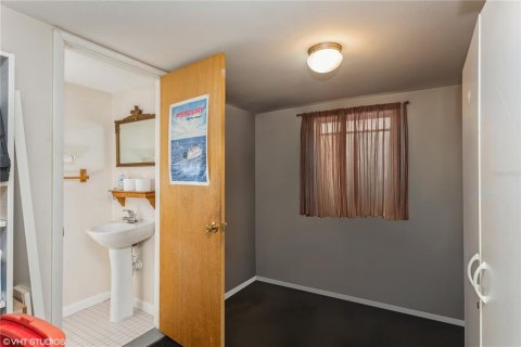 Propiedad comercial en venta en Weeki Wachee, Florida № 1608709 - foto 28