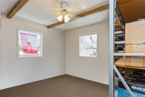 Propiedad comercial en venta en Weeki Wachee, Florida № 1608709 - foto 26