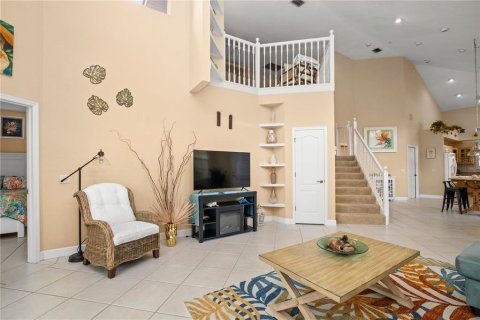 Townhouse in Punta Gorda, Florida 2 bedrooms, 174.38 sq.m. № 2198245 - photo 16