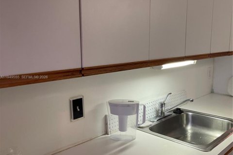 Снять в аренду кондоминиум в Коконат Крик, Флорида 2 спальни, 107.49м2, № 2005513 - фото 6