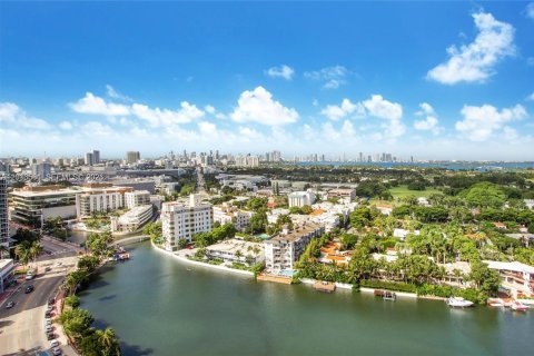 Copropriété à louer à Miami Beach, Floride: 2 chambres, 78.78 m2 № 2084553 - photo 18