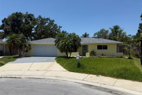 House in Oldsmar, Florida 3 bedrooms, 145.76 sq.m. № 1740844 - photo 1