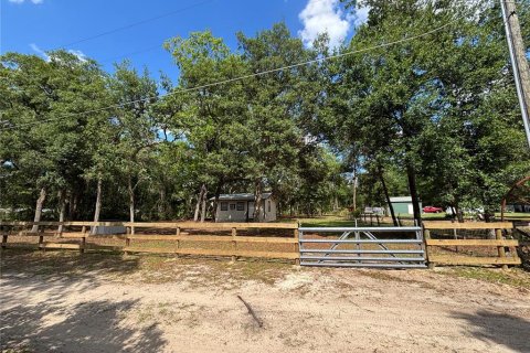 House in Silver Springs Shores, Florida 2 bedrooms, 51.28 sq.m. № 2393573 - photo 26