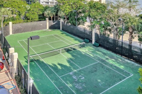 Condominio en alquiler en Miami, Florida, 1 dormitorio, 78.97 m2 № 2048110 - foto 30