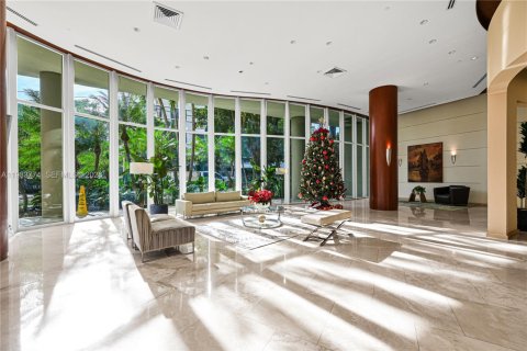 Condominio en alquiler en Miami, Florida, 1 dormitorio, 78.97 m2 № 2048110 - foto 24