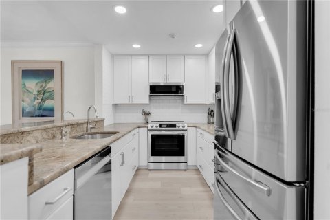 Copropriété à vendre à Sarasota, Floride: 3 chambres, 126.53 m2 № 2418360 - photo 15